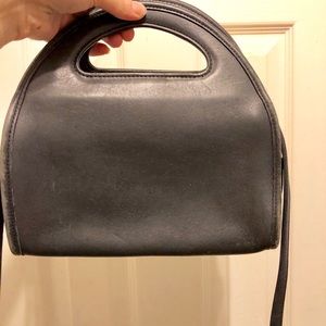 VINTAGE COACH ROUND LEATHER NAVY CROSSBODY